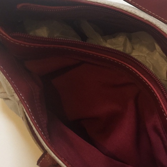 *NWT* Shoulder Bag - Picture 5 of 7